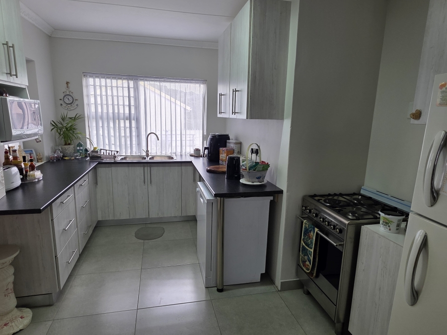 2 Bedroom Property for Sale in Kleinkrantz Western Cape